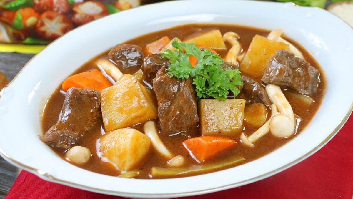 Cách làm bò hầm rau củ kiểu Pháp cho bữa ăn thêm đẳng cấp