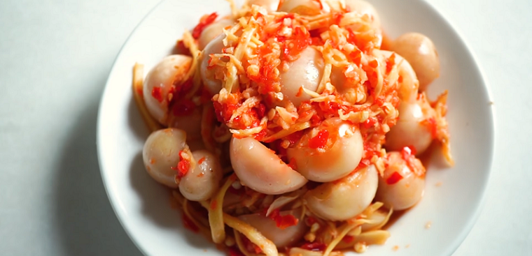 Cách làm cà pháo muối kim chi chua cay, giòn tan cực ngon