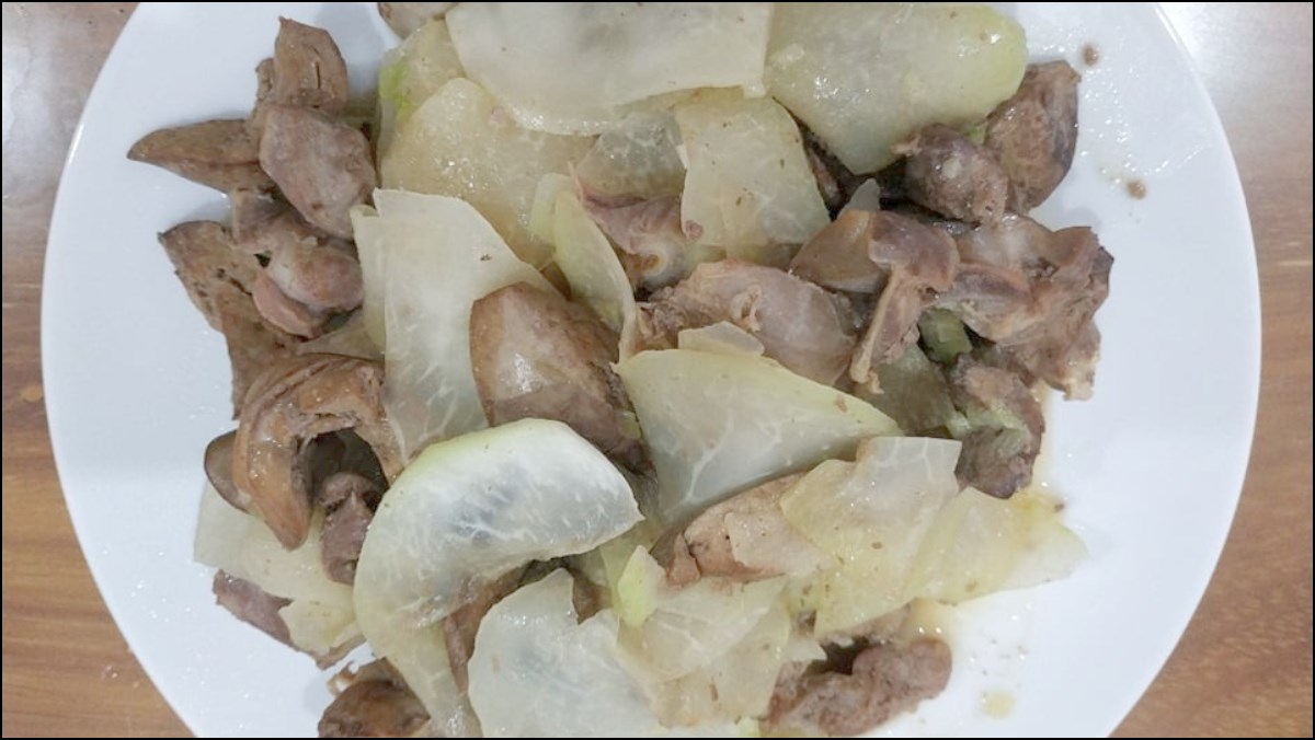 Cách làm su hào xào lòng gà thơm lừng, giòn ngon cực đưa cơm