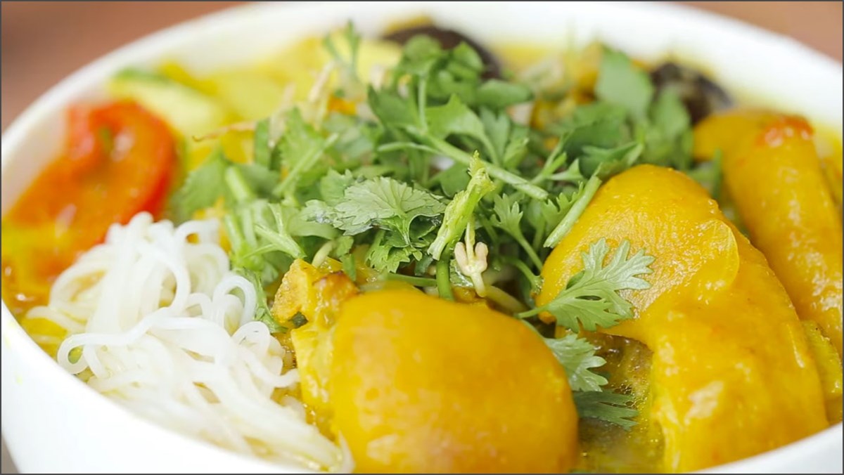 Cách nấu bún chân giò dọc mùng chuẩn vị Hà Nội ngon khó cưỡng